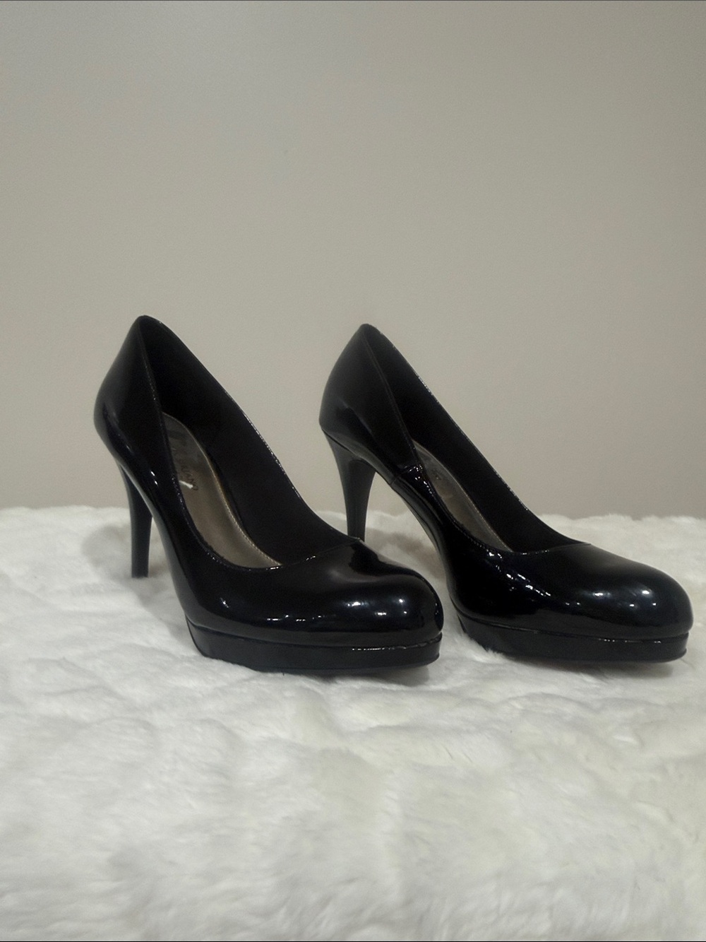 Christian Siriano Black Patent Round-Toe High Heels